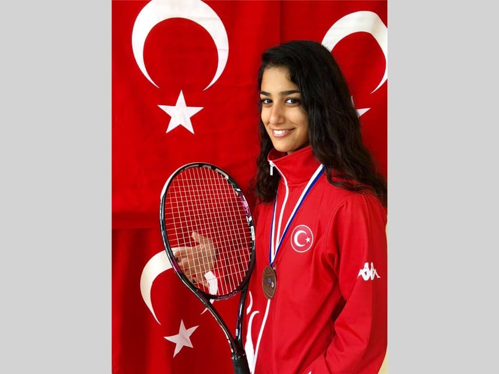 TENiS MİLLİ TAKIMI'MIZ AVRUPA ÜÇÜNCÜSÜ